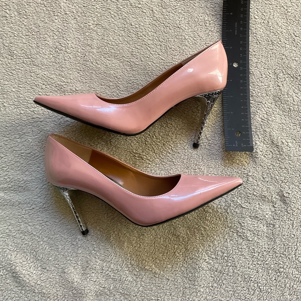 J. Renee soft pink, patent leather heels - Picture 5 of 5